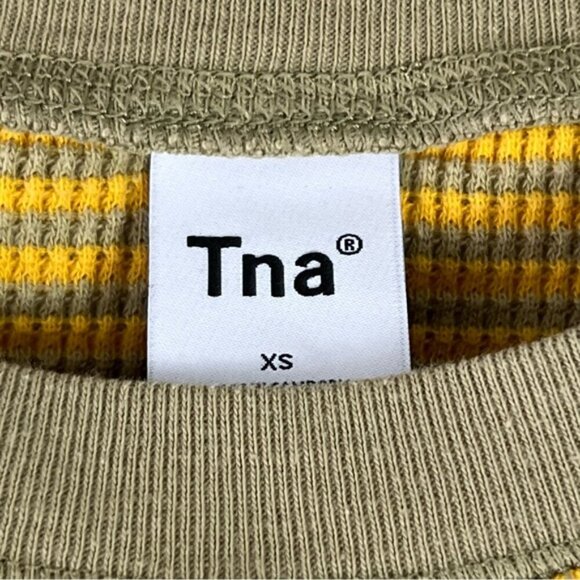 Aritzia TNA Yellow Waffle Knit Long sleeve Crew Neck Cropped Top Size XS - Picture 4 of 8